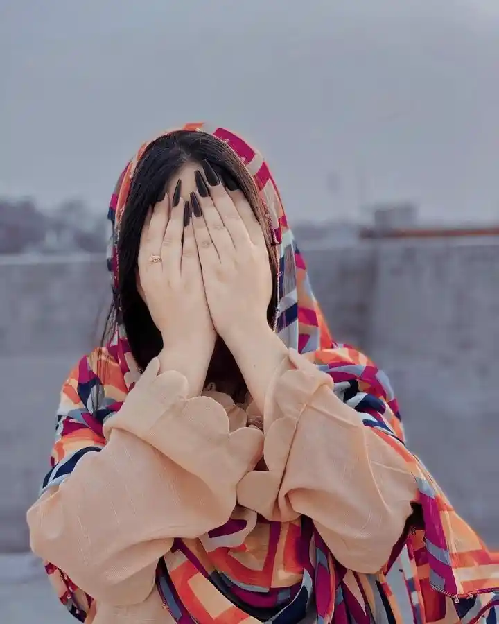 cute-girl-dp-attitude