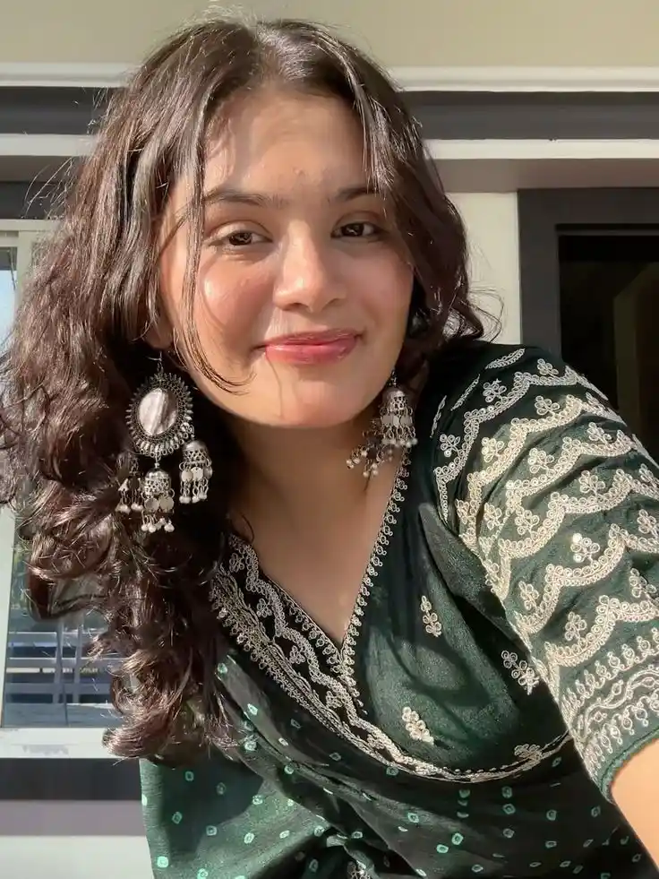 world beautiful girl photo