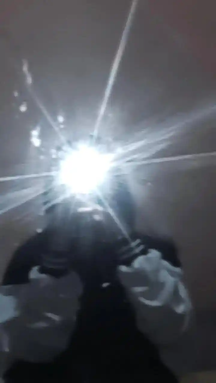 aesthetic girl pfp blurry