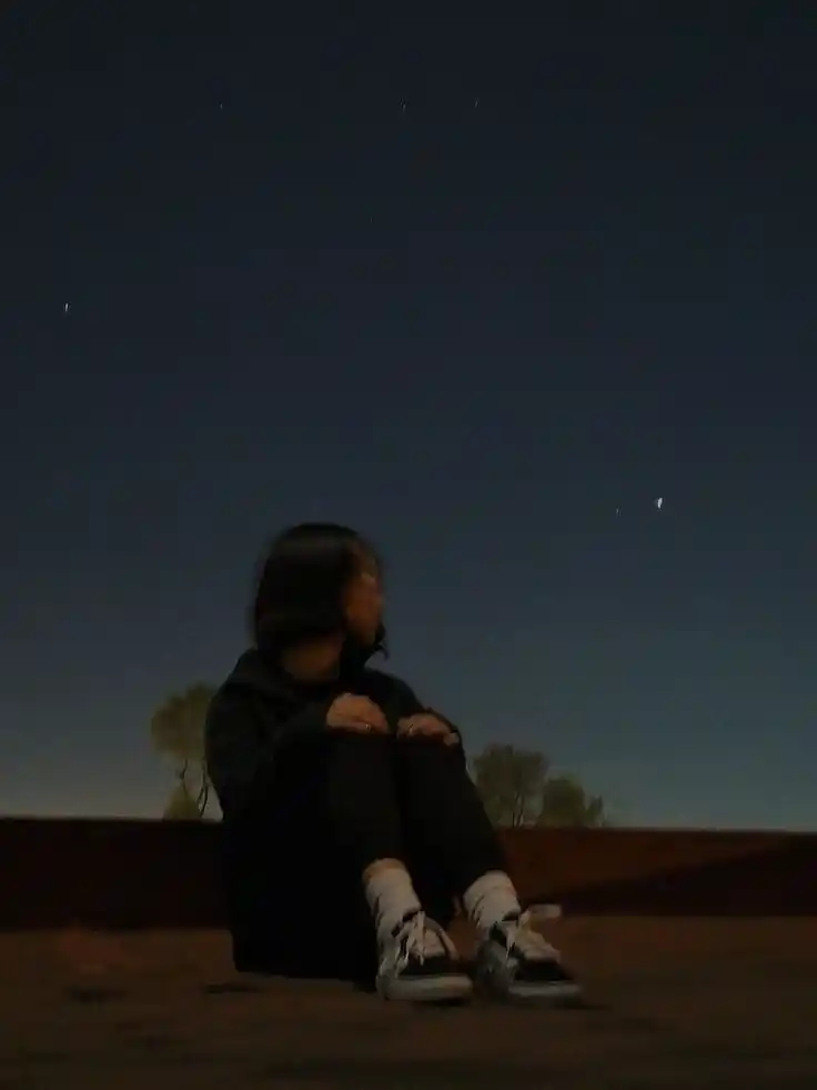 alone depressed sad girl dp