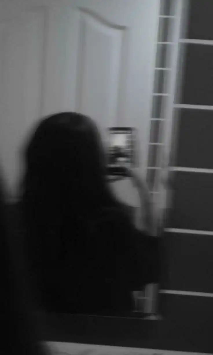 blur girl pic for dp