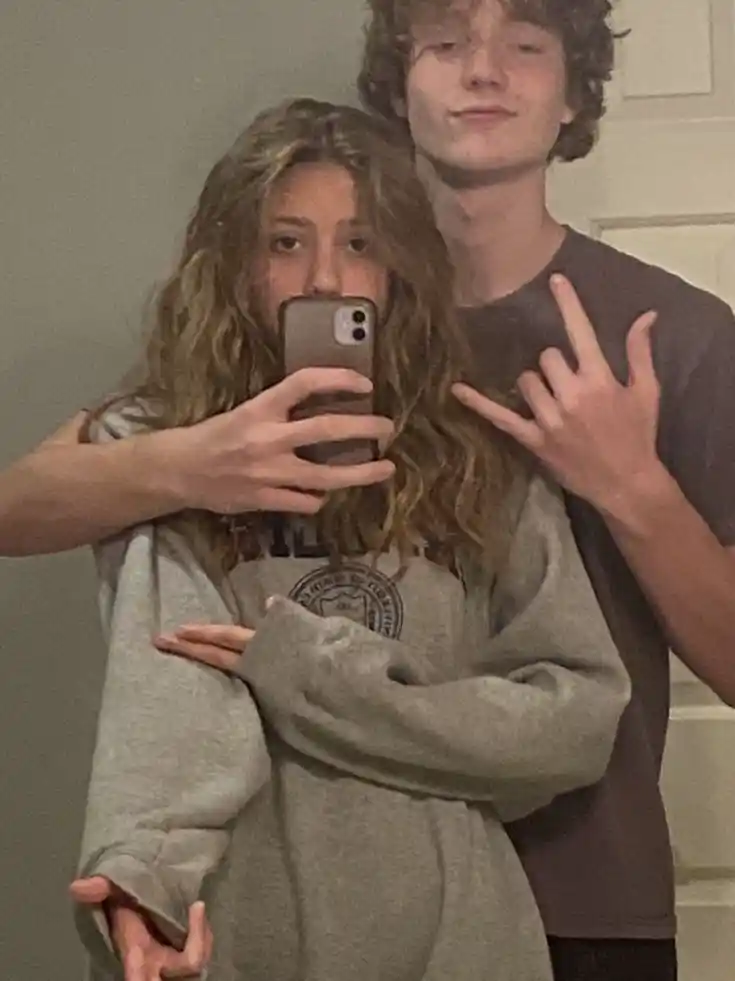 couple dp for instagram aesthetic cartoon girl