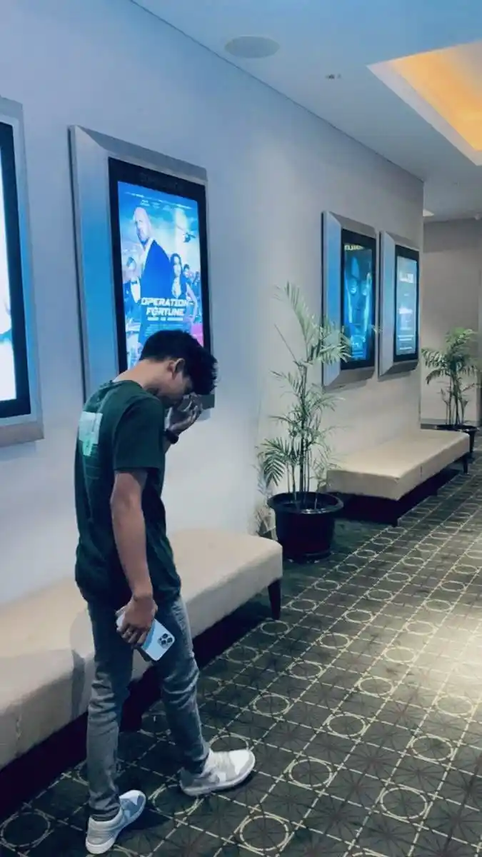 crying sad boy dp anime crying sad boy dp anime