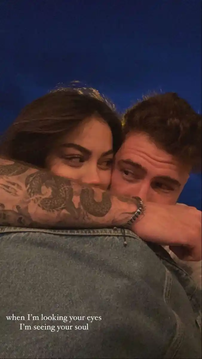 cute couple dp cartoon