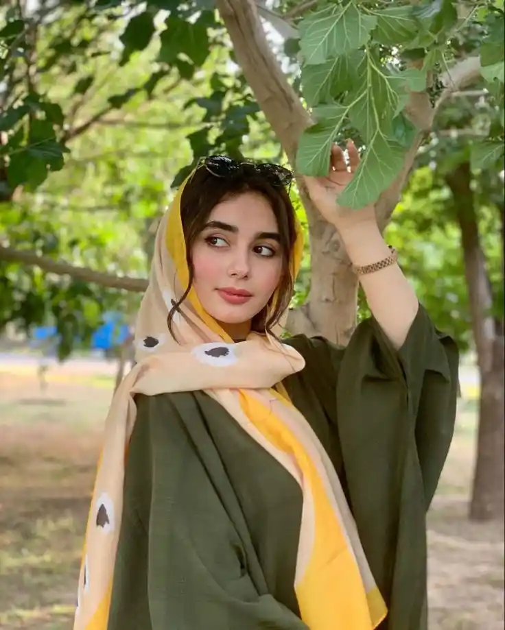 hijab girl dp anime 99