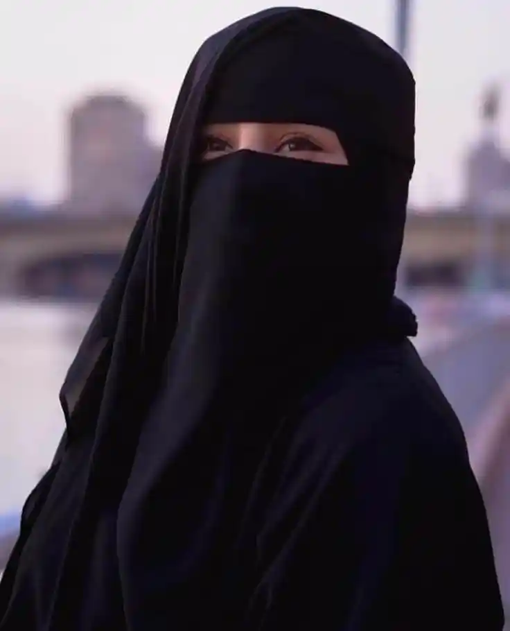 hijab girl dp back side 3